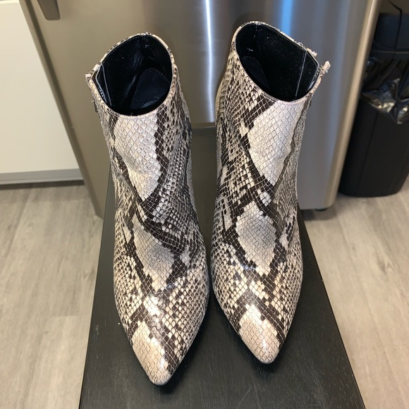 BP faux snakeskin bootie size 9.5 - Picture 2 of 8